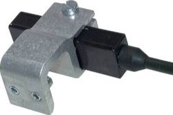 Positiemelder bevestigingsklem voor trekstang cilinder &Oslash; 160 - 200 mm, trekstang &Oslash; 12 - 15 mm